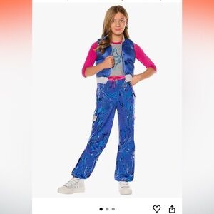 Addison outfit from Zombies 4 movie